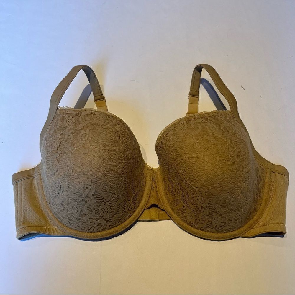 Cacique Bra Nude 44DD Underwire, padded adjustable straps